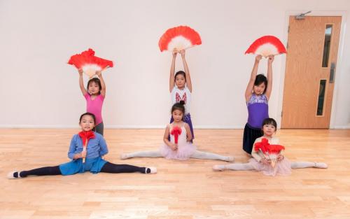 Chinese children dance school 少儿中国舞蹈学校